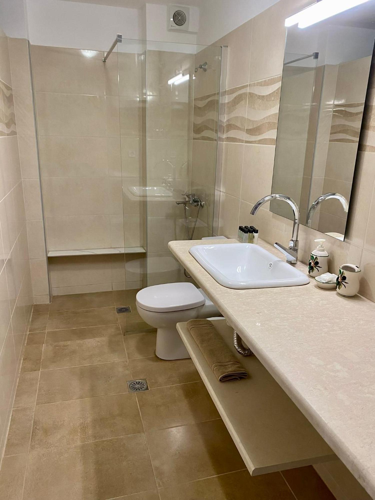 ארגוסטולי Arian Apartments מראה חיצוני תמונה